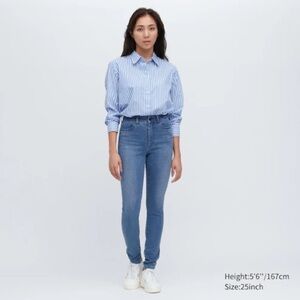 Uniqlo High-Rise Skinny Women’s Jeans in Medium Blue